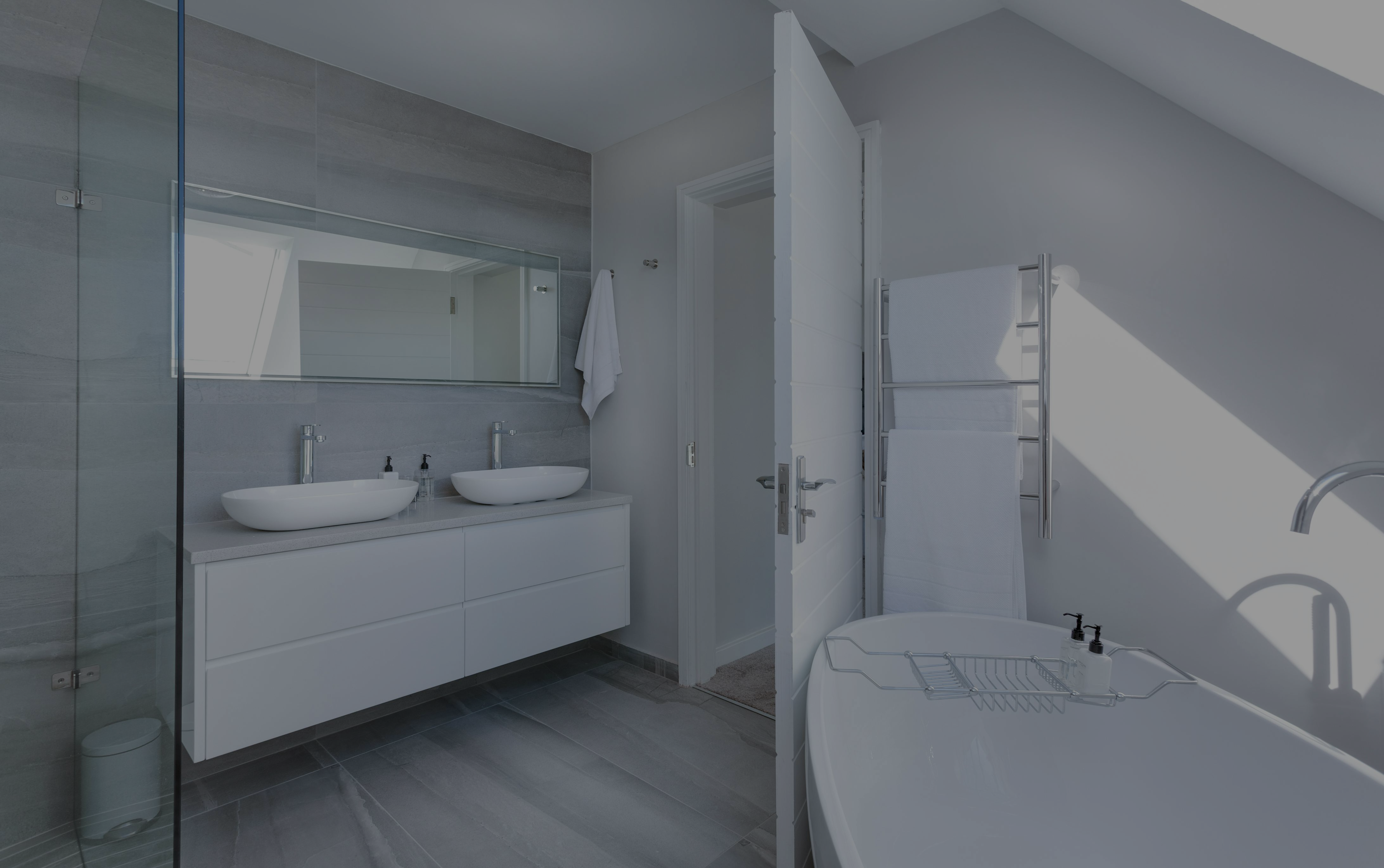 Auva Bath